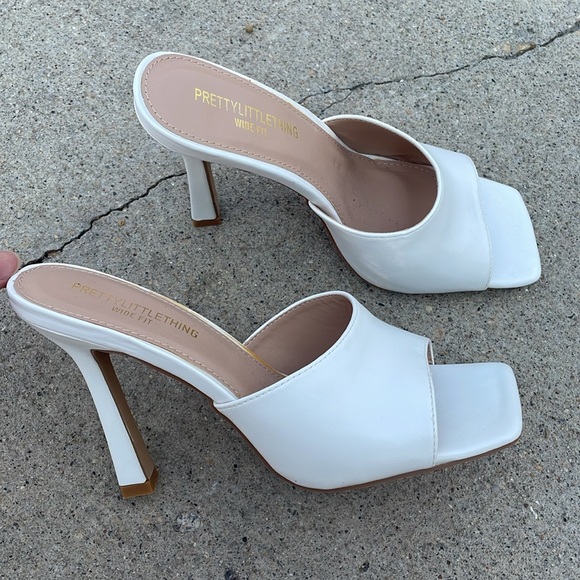 White heels - Picture 2 of 3